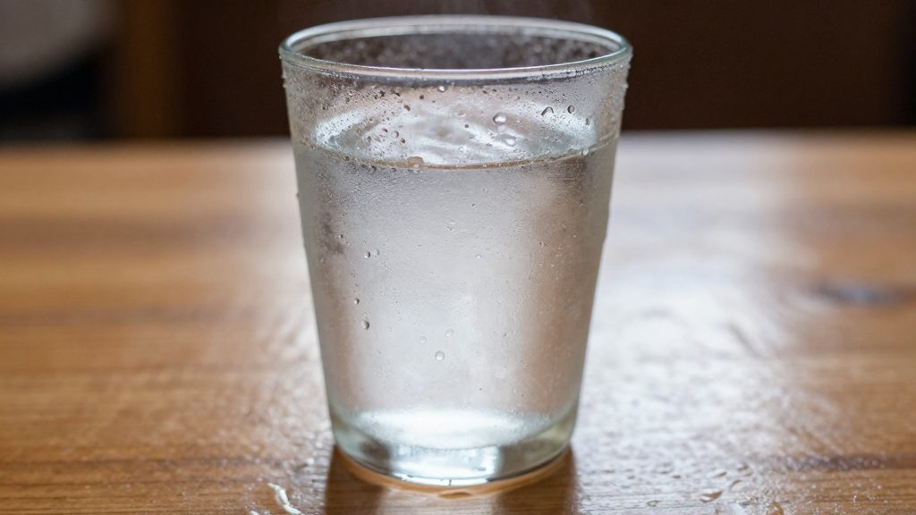 Une bouteille de soju, comment la boire pour qu'elle ait vraiment bon goût ? 5 principes pratiques basés sur des retours d'expérience
