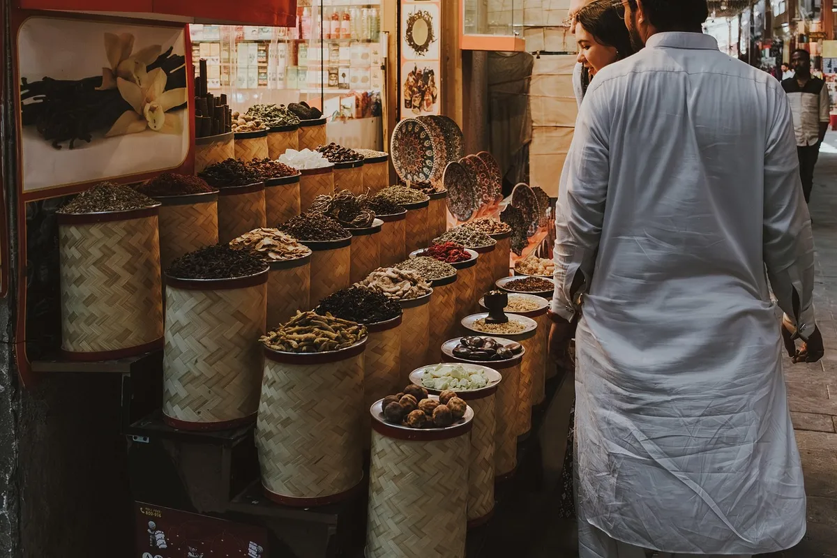 향신료 시장, dubai 소우, 전통 시장, 향신료 스타일, 지역 쇼핑, dubai, 소우 쇼핑, 향기로운 향신료, 쇼핑하는 데이브