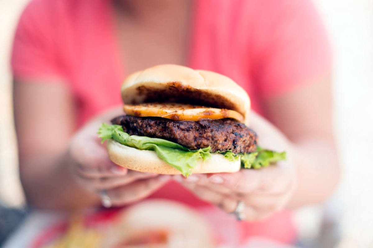 美國 burgers 與地區特色