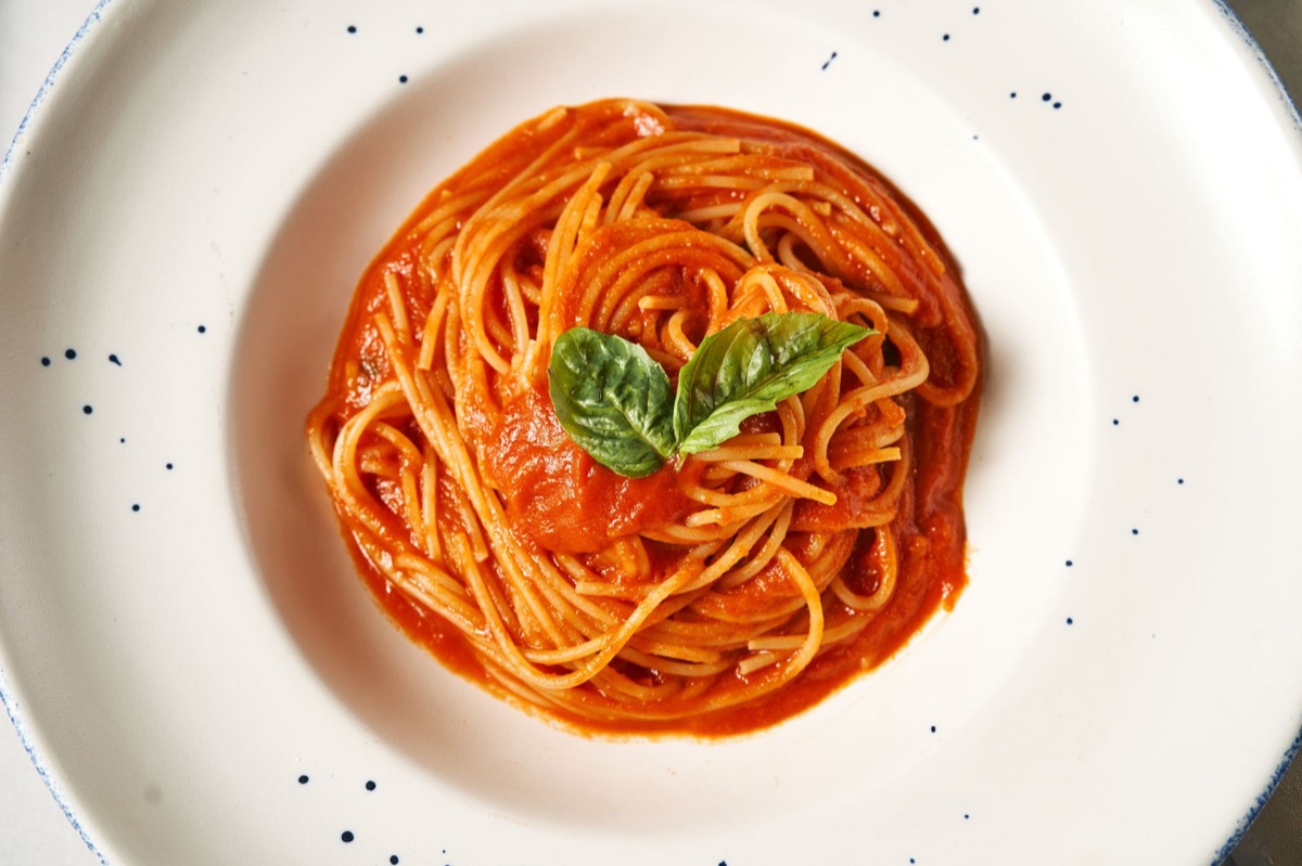トマトソースのパスタ